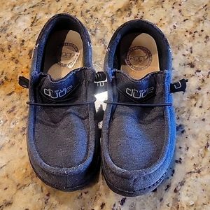Boys dark gray Hey Dude shoes size 3/4